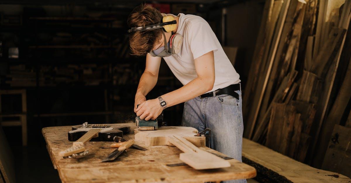 Fra Træ til Tømrer: Livet som Håndværker i Farsø